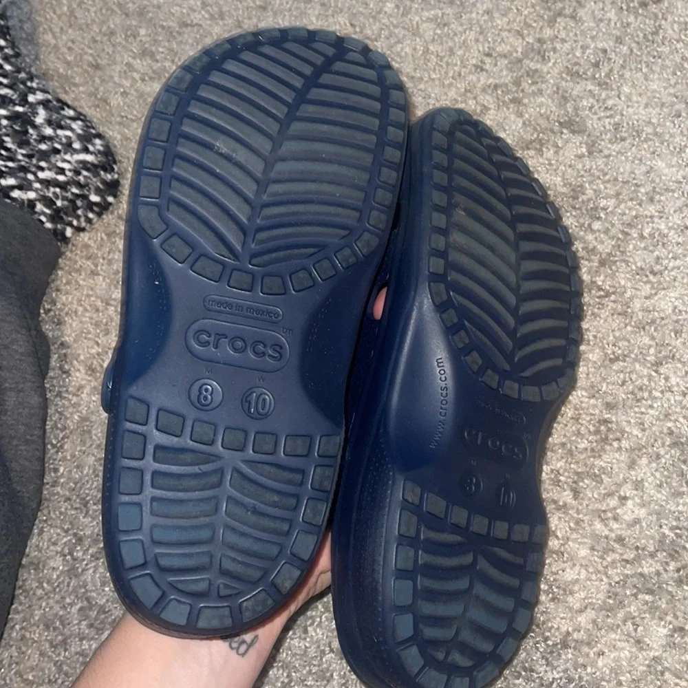 Crocs Great Condition - Picture 3 of 3